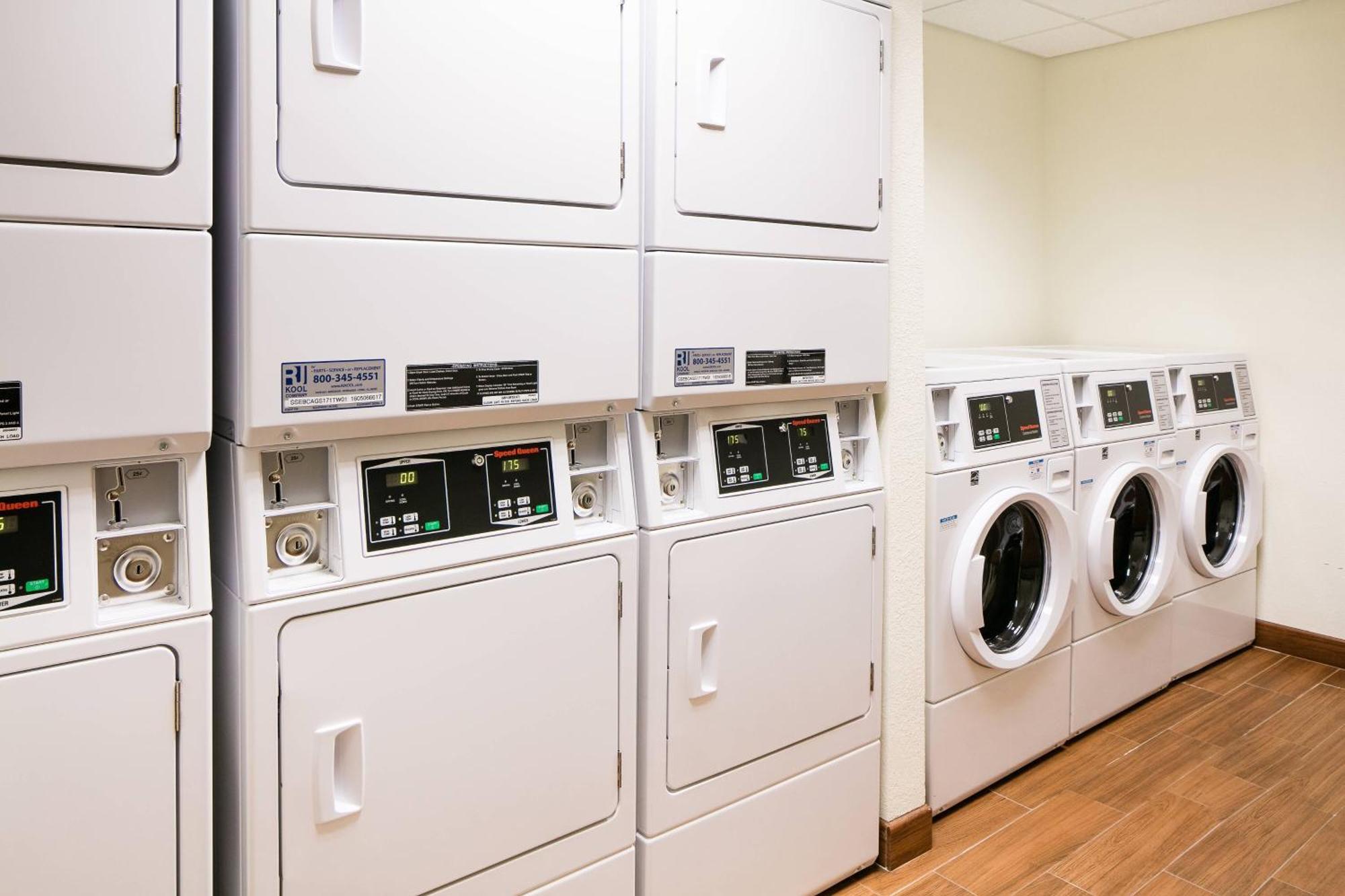 Towneplace Suites By Marriott Kansas City Airport Luaran gambar